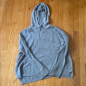 Sweater/Hoodie